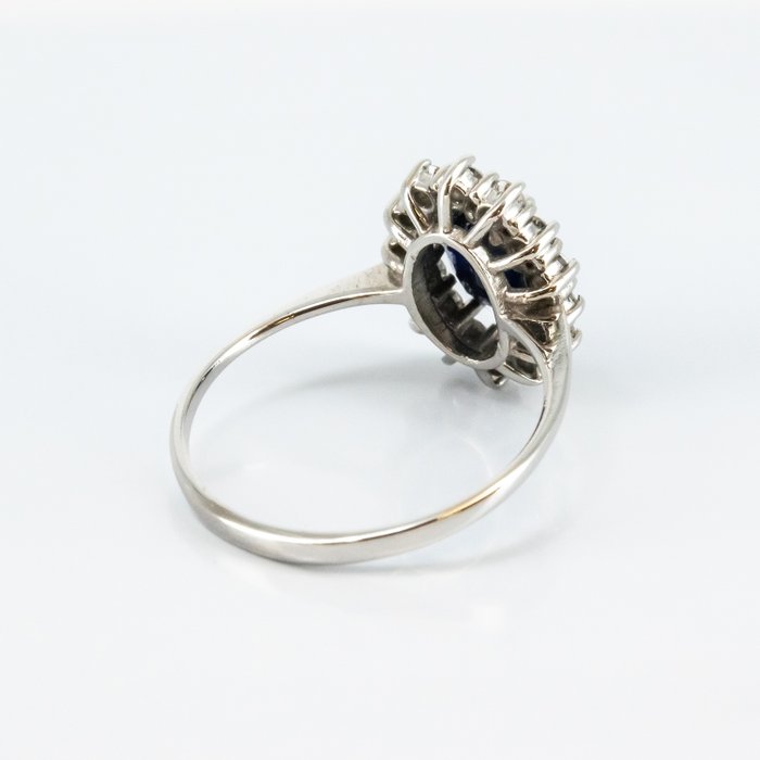 Ring - 14 karat Hvidguld Safir - Diamant