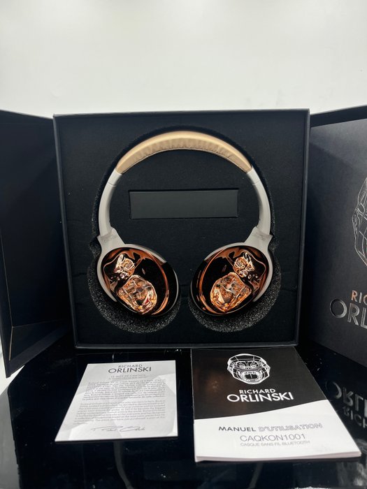 Richard Orlinski (1966) - Headphones Kong  (rose gold)