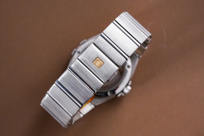 Omega - Constellation Co-Axial Rare Salmon Dial - 123.10.35.20.10.001 - Unisex - 2011-nu