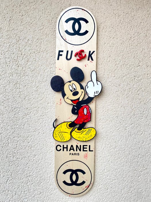 CASH - Mickey Chanel Fuck !!!