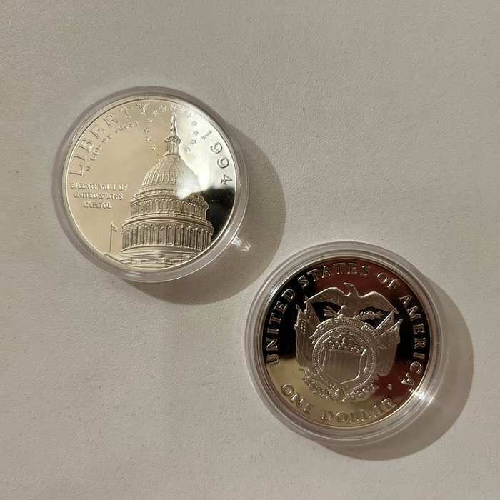 Förenta staterna. A Pair (2x) of USA Commemorative Silver Dollars 1994  (Ingen mindstepris)