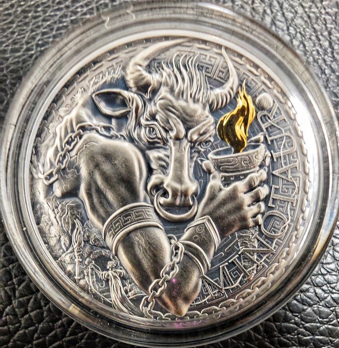 Cameroun 1000 Francs 2023 Greek Mythology Creature Minotaur high relief gold glided silver coin 1 Oz (999) Proof  (Ingen mindstepris)