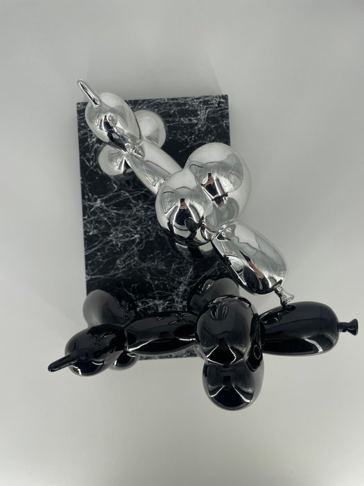 balloon dog - Balloon Dogs- Silver and Black