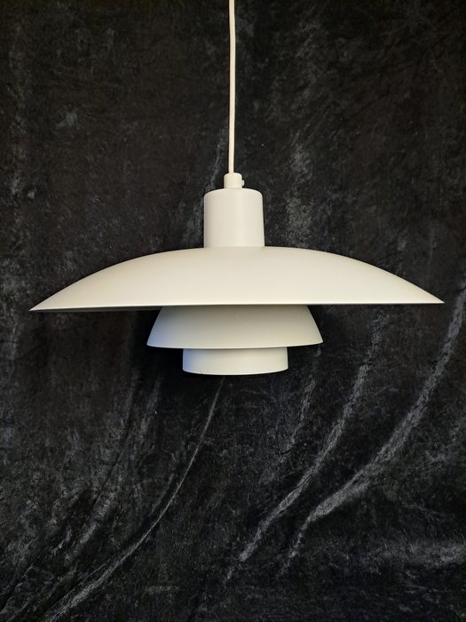 Louis Poulsen PH4 - Poul Henningsen - Loftslampe - PH 4/3 - Aluminium - Designer lampe