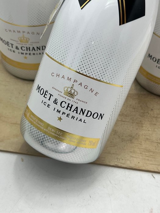 Moët  Chandon Ice Impérial - Champagne Brut - 3 Flasker (075 L)