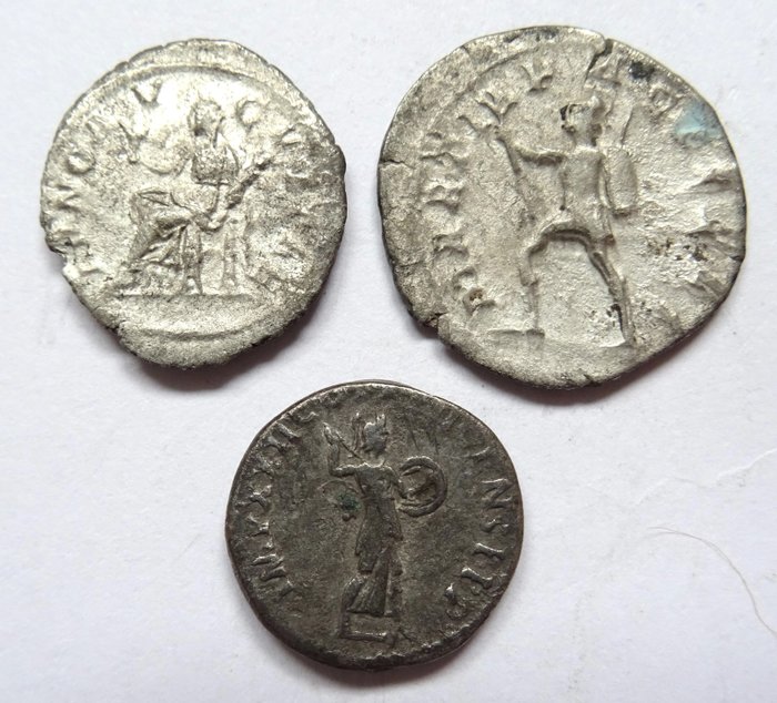 Romarriket. Lot of 3 AR coins incl.: 2 Denarii of Domitian and Julia Mamaea  Antoninianus of Gordian III  (Ingen mindstepris)