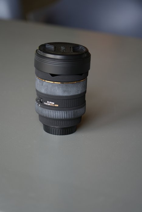 Sigma 12 - 24 mm 1:4.5 - 5.6 DG HSM (Canon EF) Vidvinkelobjektiv