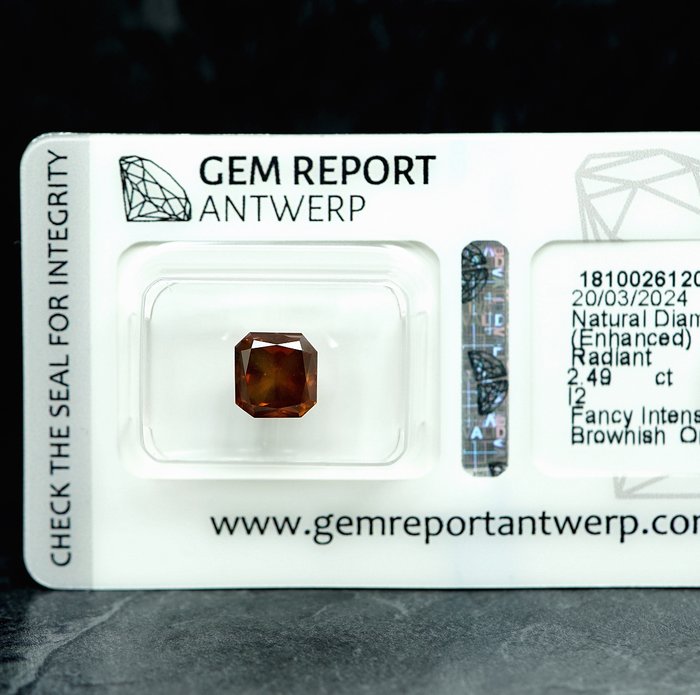 1 pcs Diamant  (Farvebehandlet)  - 2.49 ct - I2 - Gem Report Antwerp (GRA)