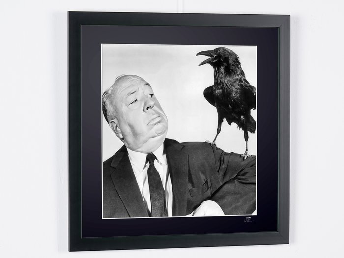 The Birds 1963 - Alfred Hitchcock - Promotion Movie - Fine Art Photography - Luxury Wooden Framed 50X50 cm - Limited Edition Nr 03 of 30 - Serial ID 19020 - Original Certificate (COA), Hologram Logo Editor and QR Code - 100% New items.