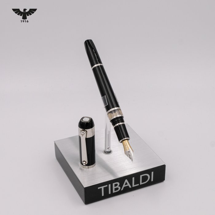 Tibaldi - Excelsa - Black  Palladium Trims + 18K Gold Nib (Limited Edition/618) - Fyldepen