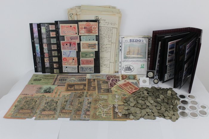 Rusland. A Treasure Trove of ± 525 mainly Russian Coins, Stamps, Banknotes, Historical Documents  more!  (Ingen mindstepris)