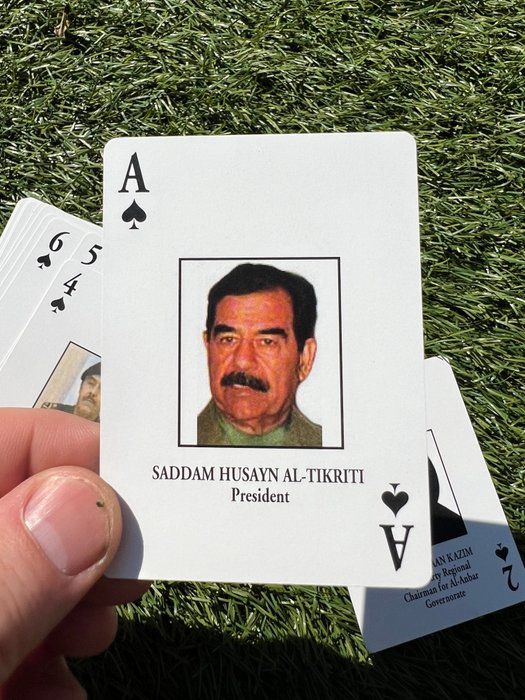 Amerikas Forenede Stater - Liberty Playing Card Mest eftersøgte / fangede irakiske spillekort - Irak - Sadam Hussein - Militærudstyr - 2003