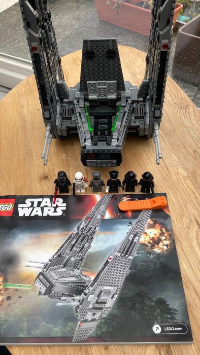 Lego - 75104 - Lego Star wars Kylo ren's command shuttle