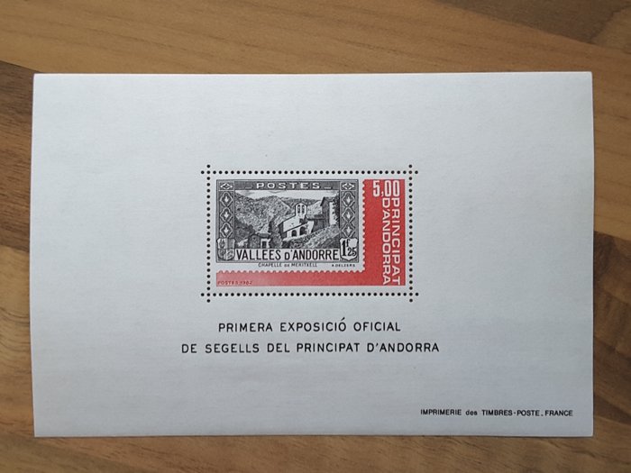 Andorra 1981/1997 - 17 hele år med aktuelle frimærker og hæfter - Yvert 291 à 496 sans les timbres non émis, carnets 1 à 7