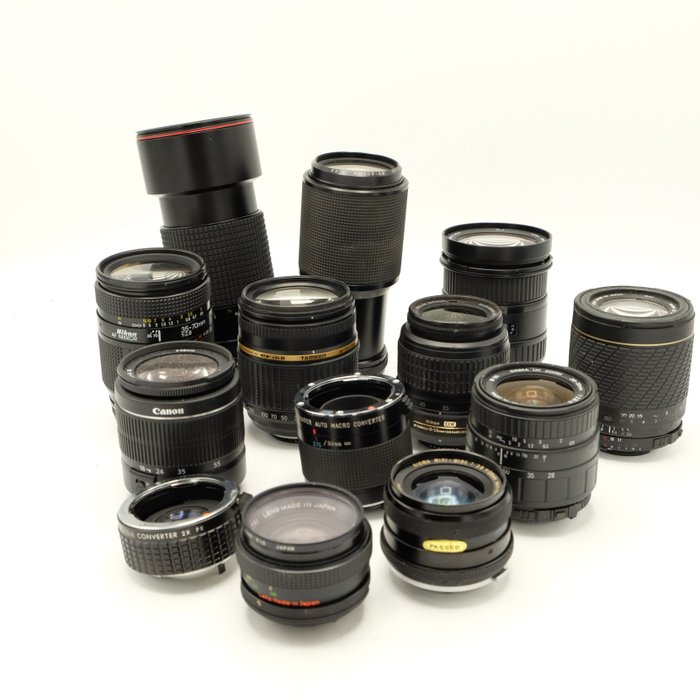 Canon, Nikon, Panagor, Petri, Sigma, Tamron, Tokina, Vivitar Diverse Lenzen en converters (13 stuks)DEFECT!(7977) Zoomobjektiv