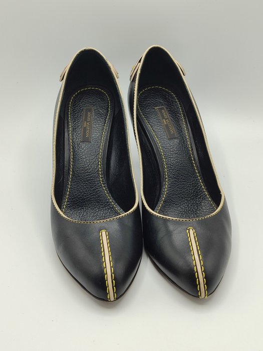 Louis Vuitton - Pumps - Størelse: Shoes / EU 385