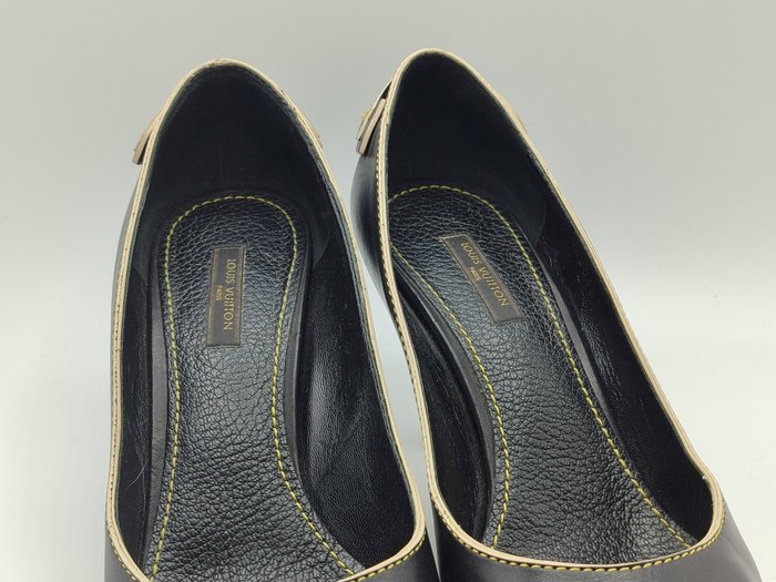 Louis Vuitton - Pumps - Størelse: Shoes / EU 385