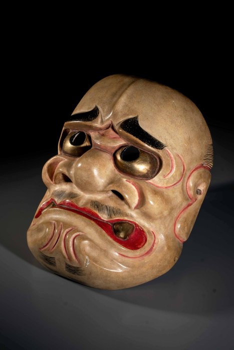 Noh maske - Træ En japansk maske forestillende Kiba Beshimi 牙癋見 en karakter fra Noh-teatret