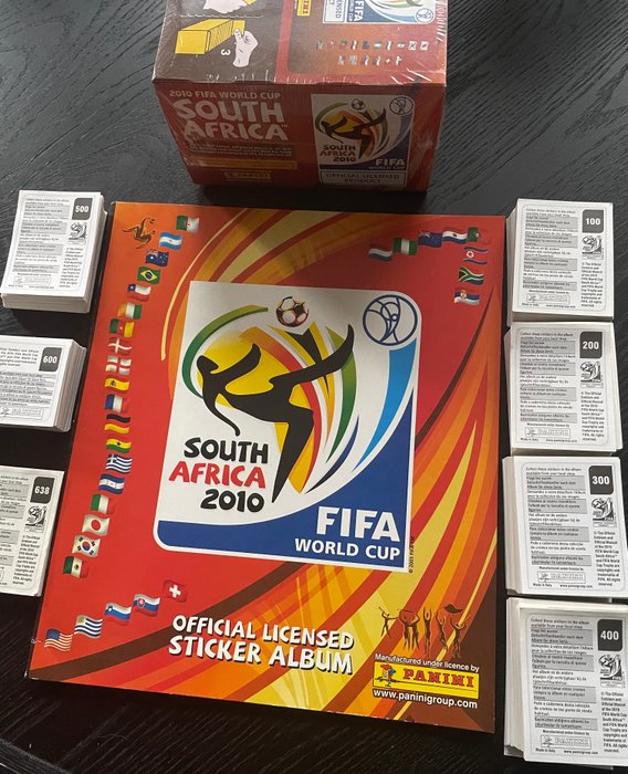 Panini - World Cup South Africa 2010 - Including Messi/Ronaldo - Sealed box (100 packs edition!) + Extra Empty album + complete loose sticker set