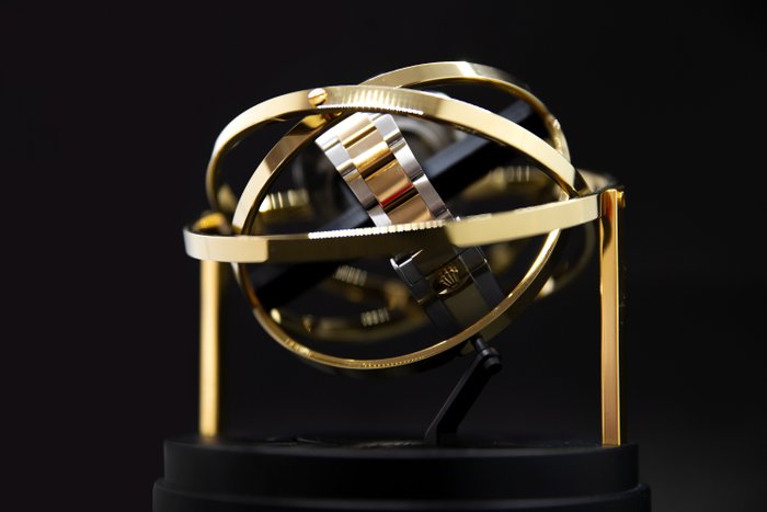 The Voyager Gold - Tourbillon / Gyro / Orbit Watch Winder - Elbrus Horology