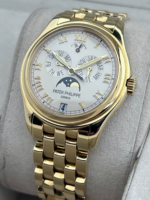 Patek Philippe - 18k Yellow Gold “Annual Calendar” Cal 315/199 - 5036/1j - Mænd - 2000-2010