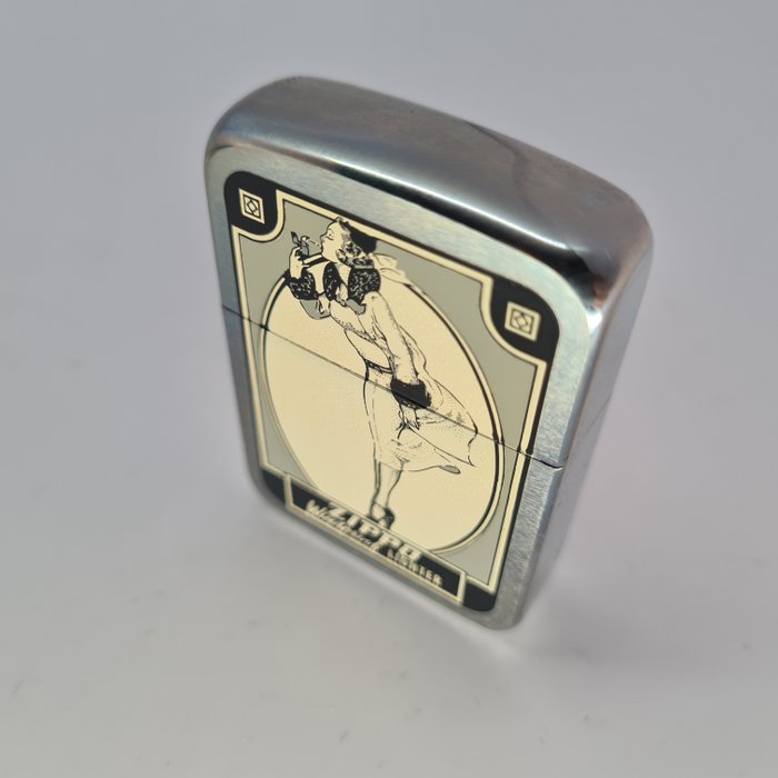 Zippo - Windy / Varga Girl - Lighter - Messing