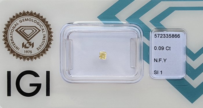 Ingen mindstepris - 1 pcs Diamant  (Naturfarvet)  - 009 ct - Pude - Fancy Gul - SI1 - International Gemological Institute (IGI)