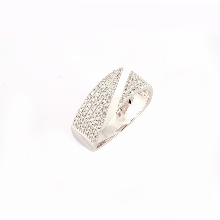 Ring - 14 karat Hvidguld -  057ct tw Diamant  (Natur)