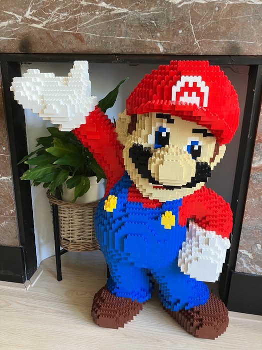 Lego - MOC - Lego Super Mario Sculpture (heel groot!) - 2020+