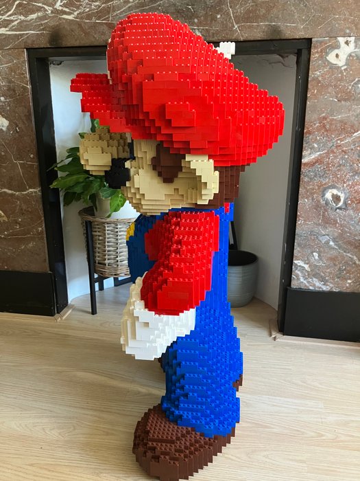 Lego - MOC - Lego Super Mario Sculpture (heel groot!) - 2020+