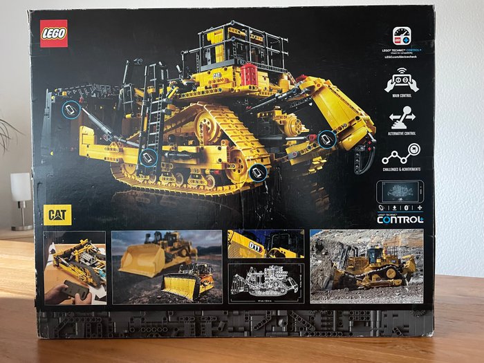 Lego - Lego Technic Bulldozer 42131 CAT D11 (MISB) - 2010-2020