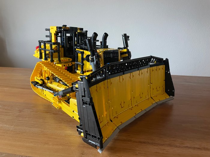 Lego - Lego Technic Bulldozer 42131 CAT D11 (MISB) - 2010-2020