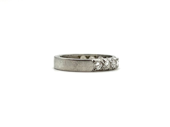 Ring Platin -  0.70ct. tw. Diamant (Natur)