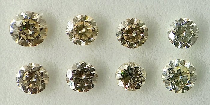 8 pcs Diamant  (Naturfarvet)  - 0.81 ct - Rund - Faint, Very light Grønlig, Gullig Brun, Gul - SI2, VVS1 - Antwerp Laboratory for Gemstone Testing (ALGT)