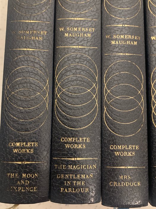 Various Illustrators - W. Somerset Maugham Complete Works in 7 Deluxe Leather Illustrated Volumes Set by Heron Books - 1968-1968