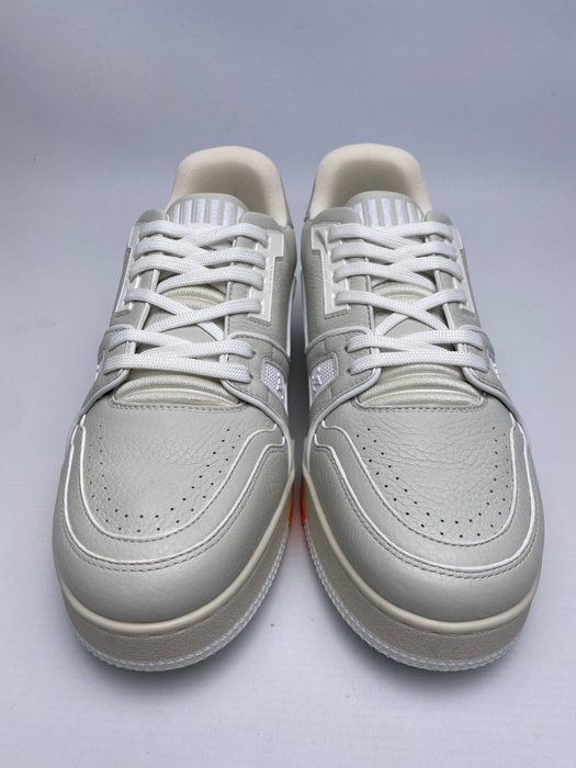 Louis Vuitton - Sneakers - Størelse: UK 14