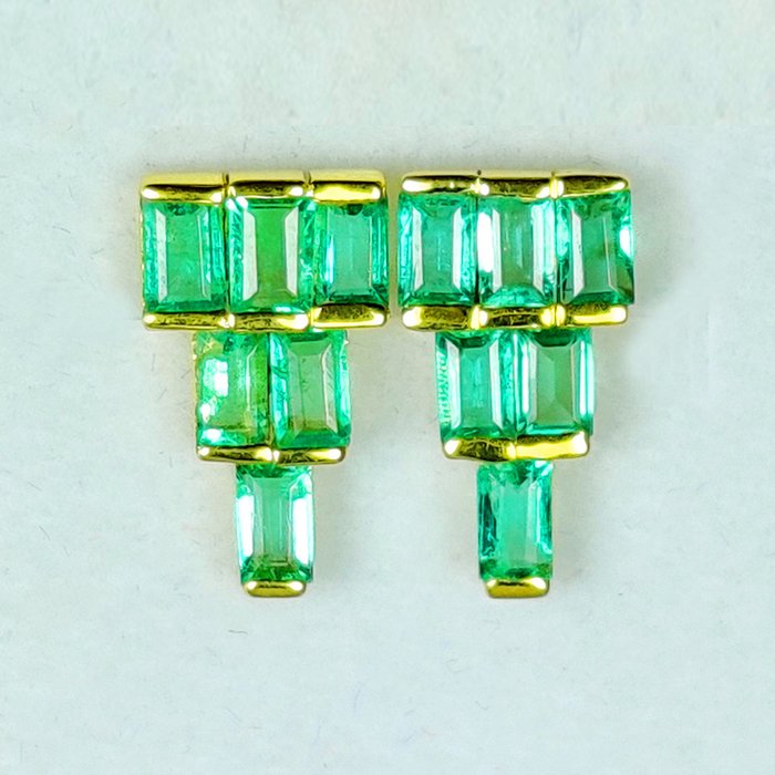 Øreringe - 14 karat Gulguld -  1.08ct. tw. Smaragd - Fantastisk Emeralds ørering