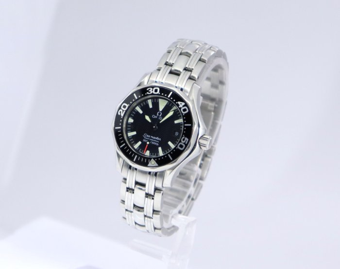 Omega - Seamaster Professional - Ingen mindstepris - 2284.50 - Kvinder - 2000-2010