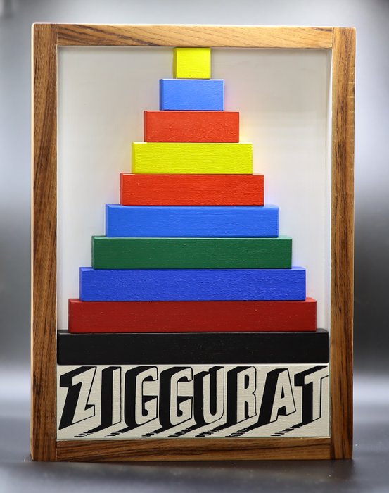 Joe Tilson (1928) - Skulptur, Ziggurat - 40 cm - malet træ - 2002