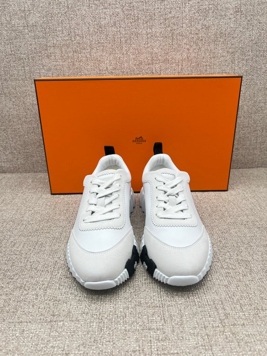 Hermès - Sneakers - Størelse: Shoes / EU 36