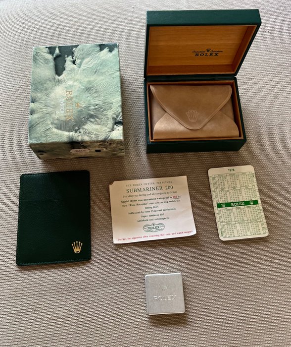 Rolex - 1977/ 1978 - Submariner- Reference 1680 - box set