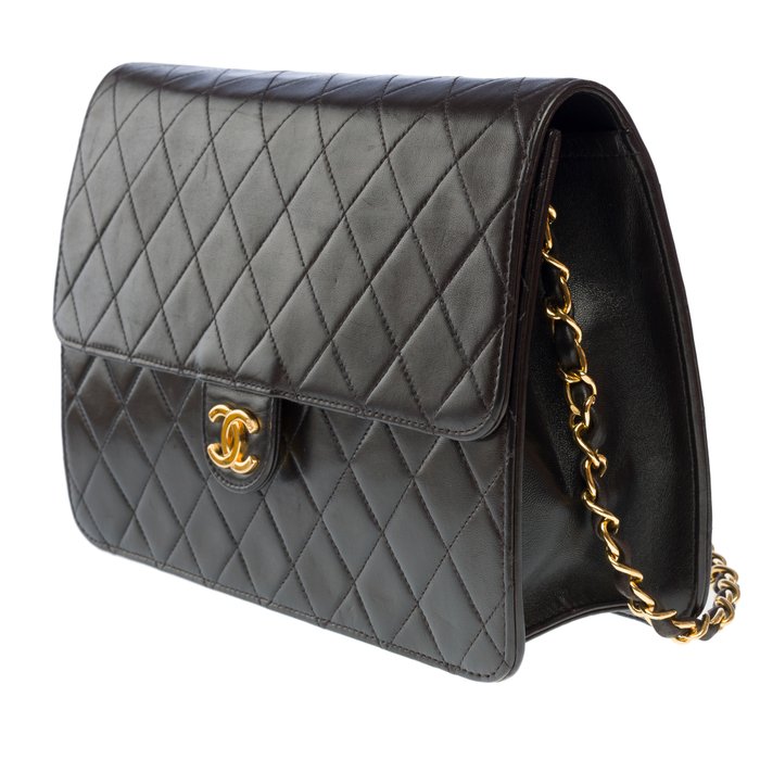 Chanel - Chanel Timeless/Classic Push Lock shoulder flap bag in black quilted lambskin , GHW - Skuldertaske