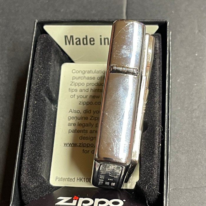 Zippo - Zippo sexy woman - Lommelighter - Messing, Stål (rustfrit)