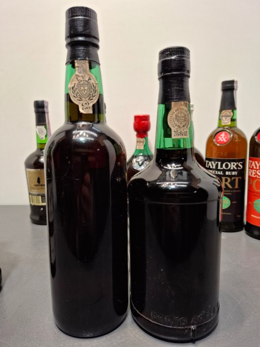 Mixed Port incl: Taylor's, Offley, Sandeman, C. Da Silva, Delaforce - Reserva, Ruby, Tawny, White -  Douro, Porto  - 12 Flasker (0,75 L)