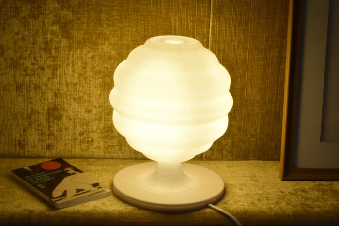 Benga studio - Bordlampe - LAMPALA hvid - biopolymer - VARE N°1