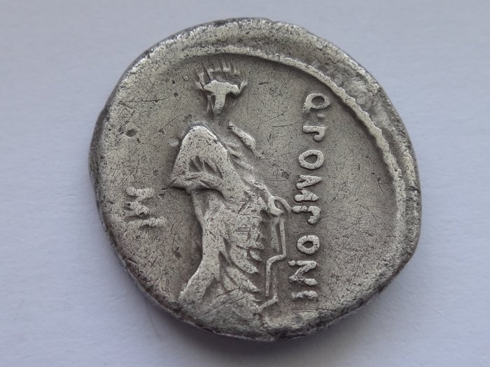 Romerska republiken Q Pomponius Musa 56 BC Rome Denarius