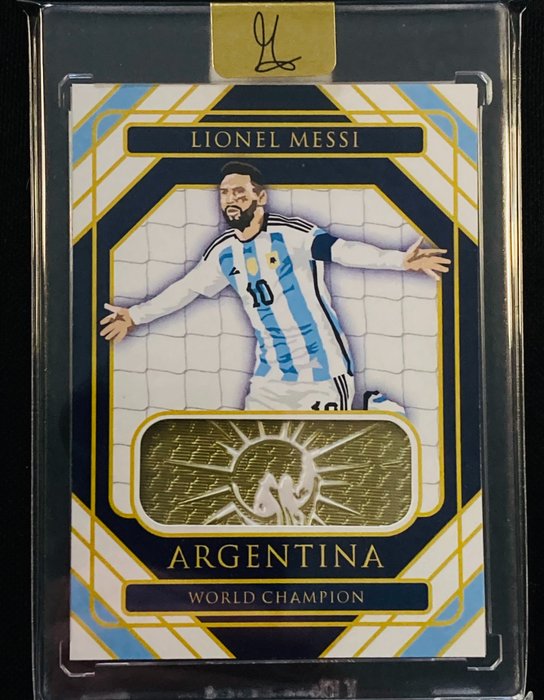 2024 Custom World Cup Legends Lionel Messi Limited Edition /50 - Signed by The Artist - FIFA Logo Patch - 1 Card - Næsten så god som ny (NM)