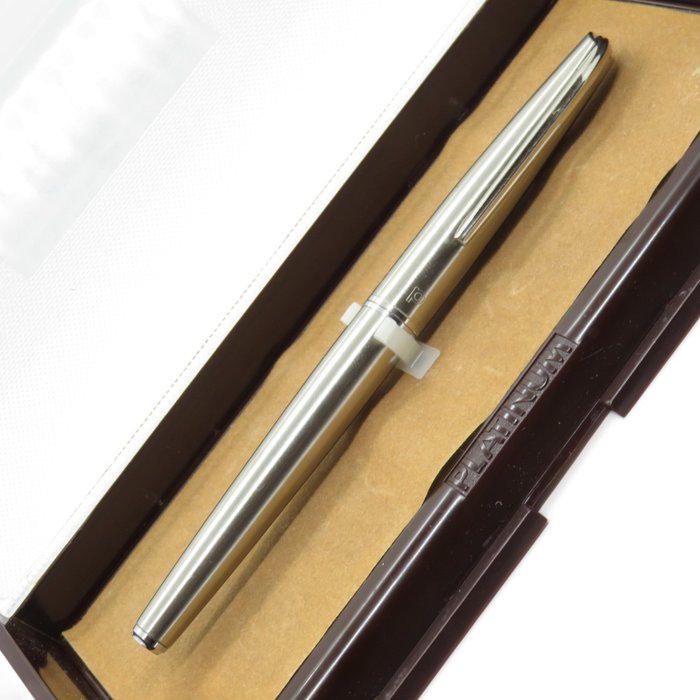 Platinum - PE2002 (stainless steel) - 18K gold nib (F) - Fyldepen