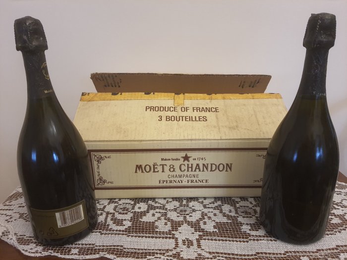 Dom Pérignon, 1982  1985 - Champagne Brut - 2 Flasker (0,75 L)