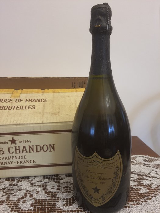 Dom Pérignon, 1982  1985 - Champagne Brut - 2 Flasker (0,75 L)